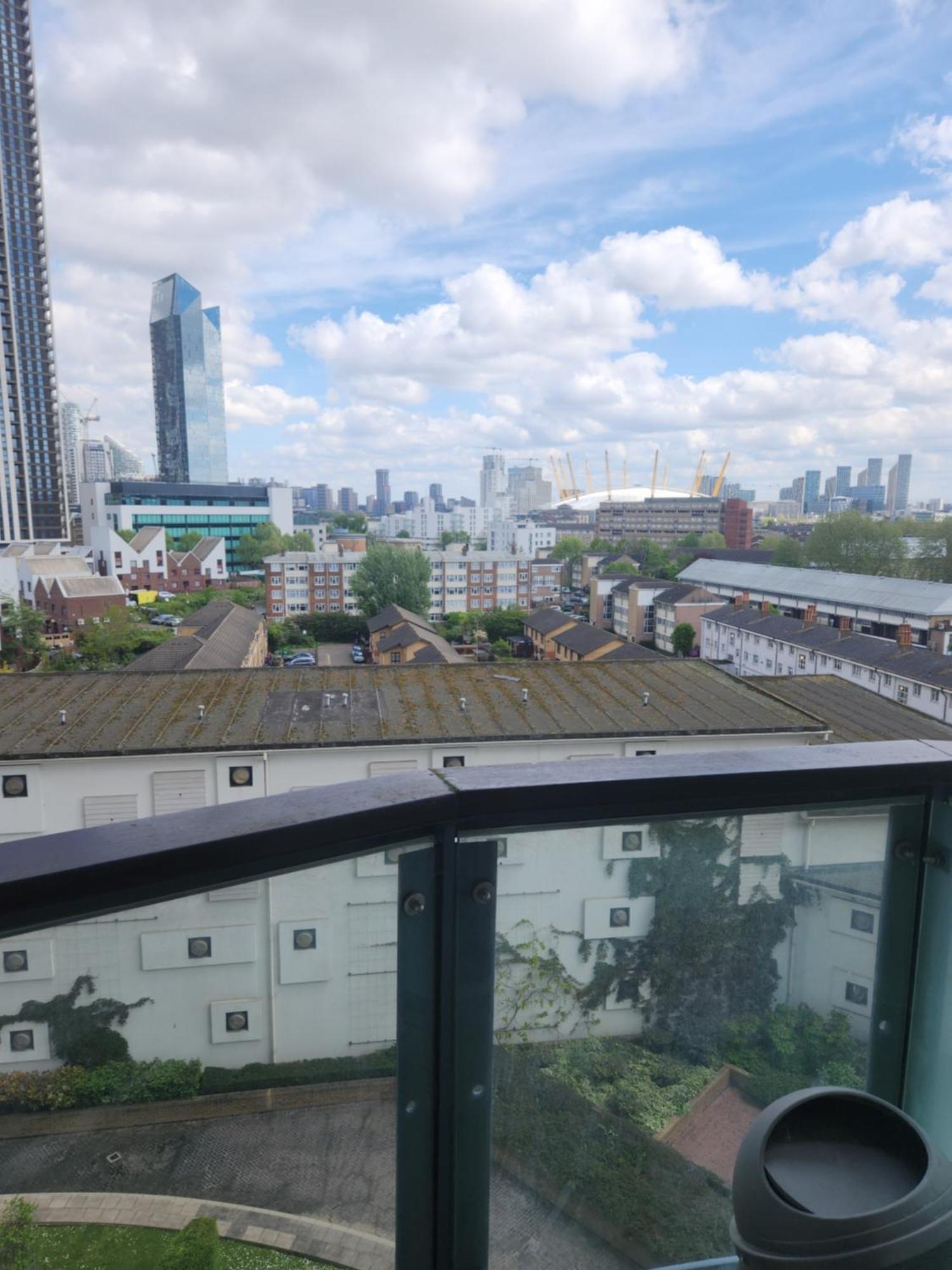 Апартаменты Canary Wharf O2 Tower Bridge Лондон Номер фото
